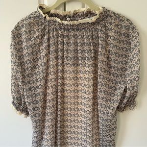 Sundance lace trim blouse, cream with small flower pattern, Size M.